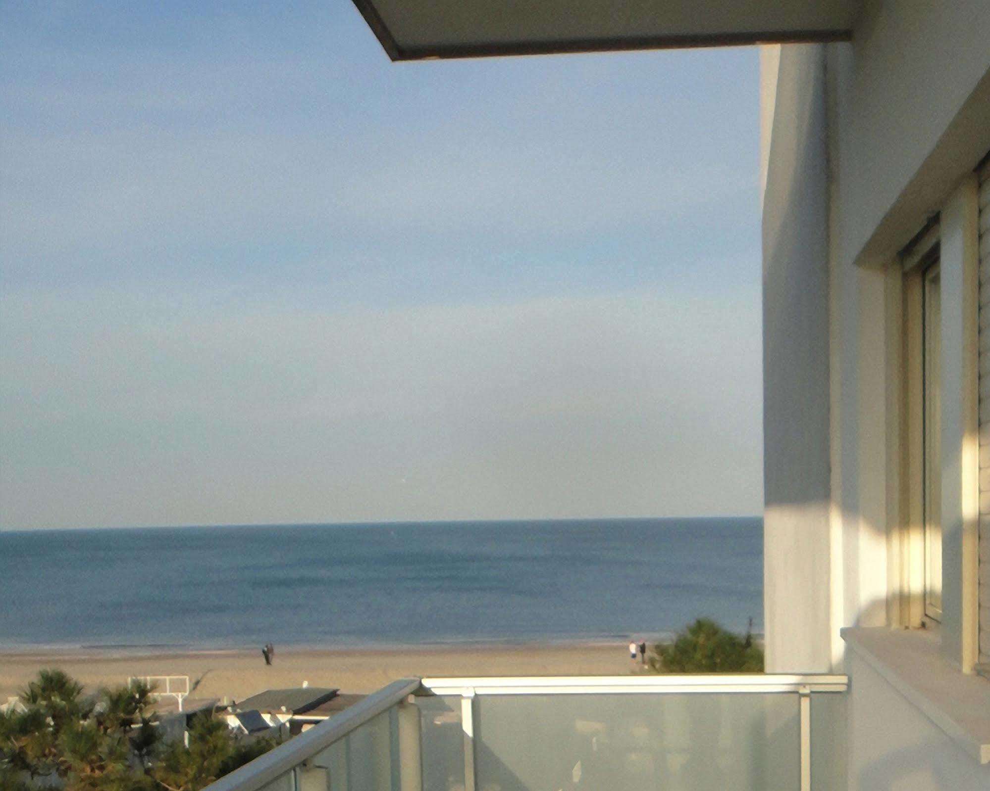 Hotel Caesar Bed And Breakfast Milano Marittima Zewnętrze zdjęcie