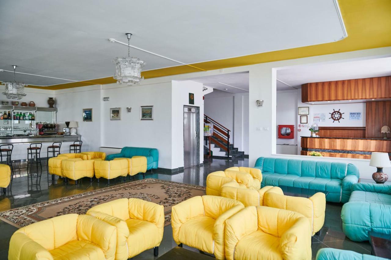 Hotel Caesar Bed And Breakfast Milano Marittima Zewnętrze zdjęcie